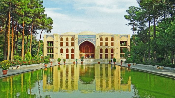 جاذبه های توریستی شهر اصفهان : چهل‌ستون